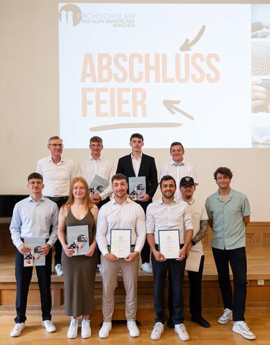 Auszeichnung Jahrgangsbeste Papiertechniker Auszeichnung Jahrgangsbeste Papiertechniker