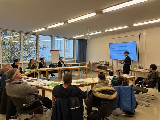 Fachtagung der Werklehrer in Bayern – BayPapier stellt sich vor