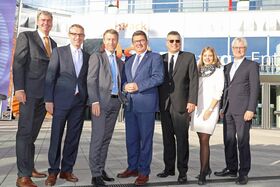 Messerundgang mit Wirtschaftsminister Pschierer