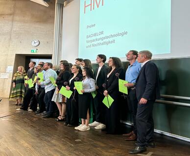 Verabschiedung an der Hochschule München – DPI und HPV zeichnen Studierende aus