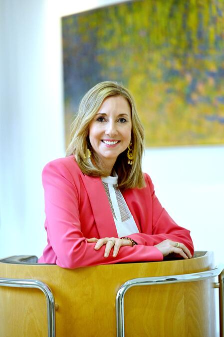 Bayerische Staatsministerin für Unterricht und Kultus, Frau Anna Stolz